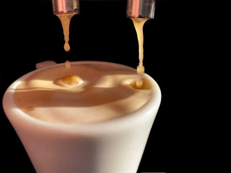 Máquina de Café e Chocolate Profissional Ilhota - Máquina de Café e Cappuccino